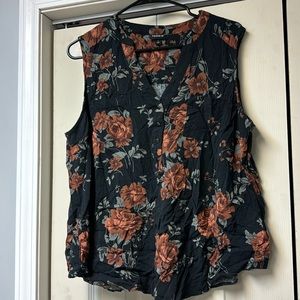 Torrid floral tank top. Size 1 black and rust color.